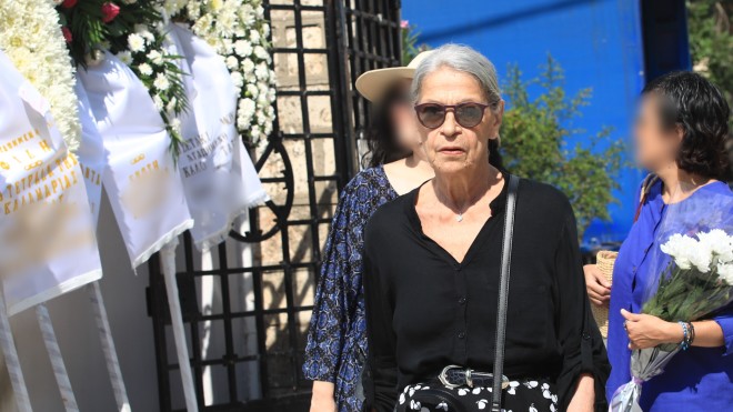 Η Ματούλα στην κηδεία της Λιζέτας Νικολάου τον Αύγουστο του 2023/ Eurokinissi Γιάννης Παναγόπουλος