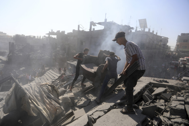 Aνθρωπιστικούς διαδρόμους και παύσεις πυρός στη Γάζα ζητούν οι Ευρωπαίοι