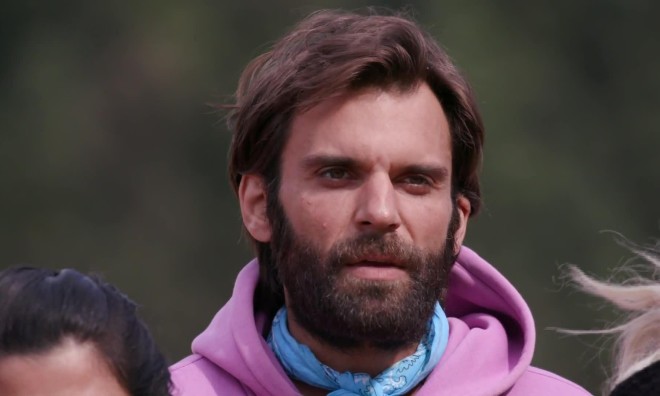 Φάρμα: Ο Τσάμης νοιάζεται και για την ψυχολογική κατάσταση της αγελάδας