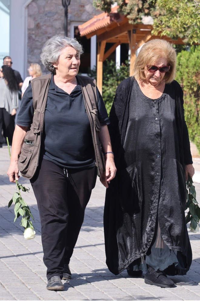 Αλέξανδρος Κομπόγιωργας: Θλίψη στην κηδεία του ηθοποιού
