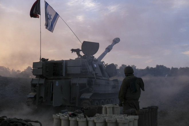 Οι Ισραηλινές Δυνάμεις Άμυνας (IDF) προελαύνουν στη Λωρίδα της Γάζας 