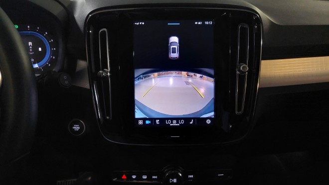 Η κάμερα οπισθοπορεία; του νέου Volvo XC40 B3  