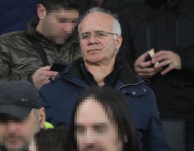 Ο Γιώργος Μητσικώστας στις κερκίδες του OPAP ARENA /Φωτογραφία NDP Photo Agency
