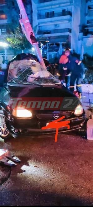 Τραγωδία στην Πάτρα: 26χρονος «καρφώθηκε» με το όχημά του σε κολώνα