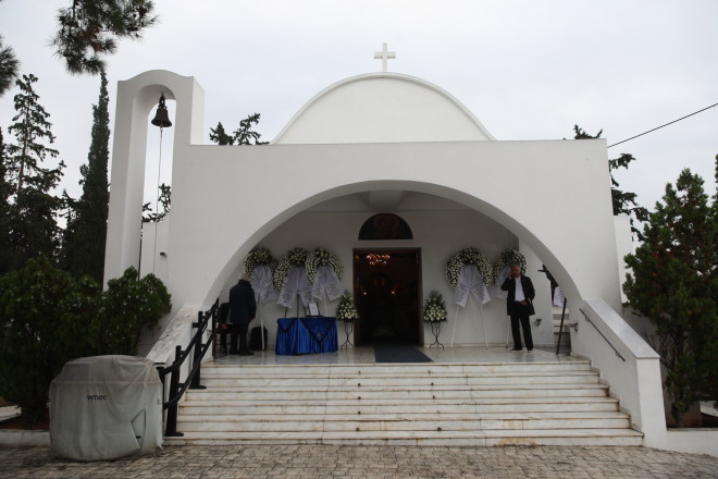 Kηδεία Κάτιας Νικολαΐδου στο κοιμητήριο Παλαιού Φαλήρου/ Eurokinissi Γιάννης Παναγόπουλος