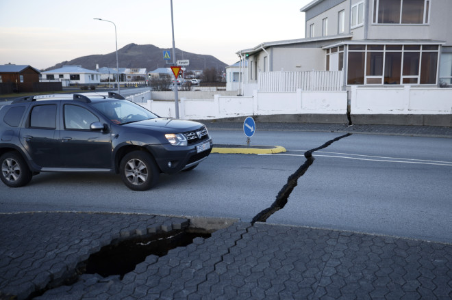 Οι κάτοικοι έχουν εκκενώσει την πόλη Grindavik της Ισλανδίας - AP 