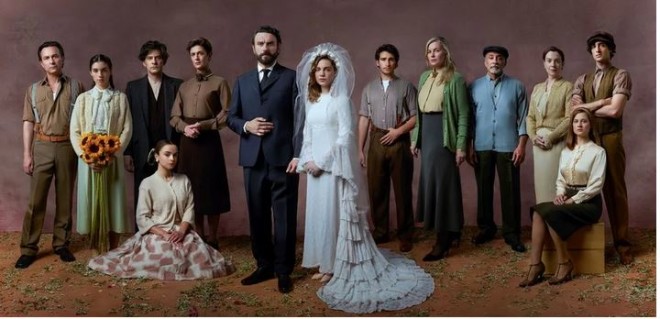 Οι πρωταγωνιστές της σειράς Το προξενιό της Ιουλίας