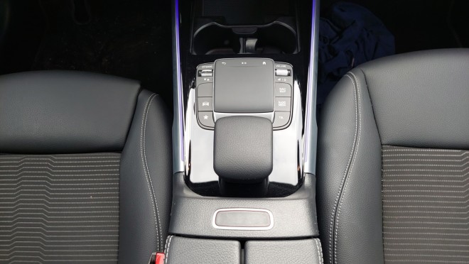 Το touchpad της Mercedes-Benz GLB 200 4MATIC