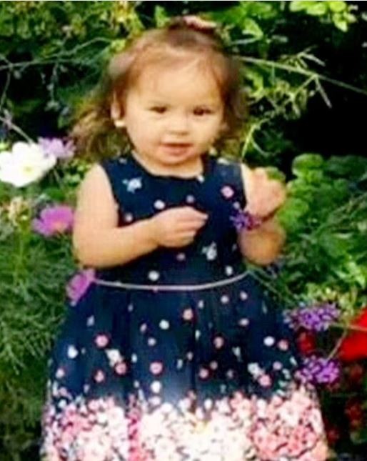 Η δύο ετών Ζάχρα δολοφονήθηκε από τους θετούς γονείς της