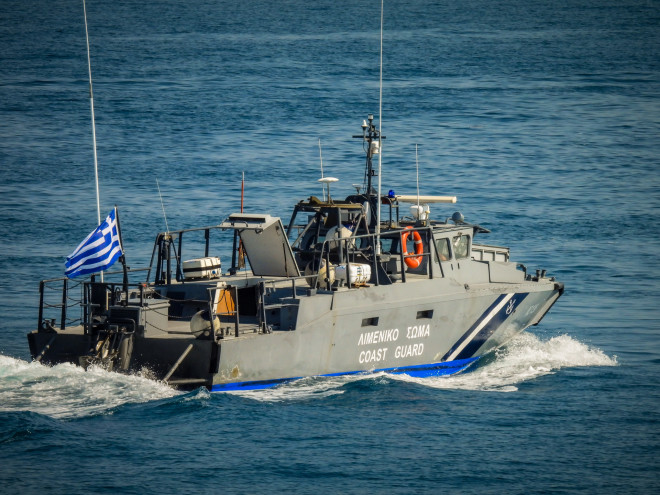 Συνεχίζονται οι έρευνες για τον εντοπισμό των 12 αγνοούμενων από το πλοίο Raptor - Eurokinissi