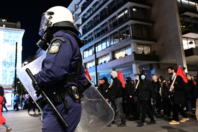 Αστυνομικοί στην πορεία για τη δολοφονία του Γρηγορόπουλου
