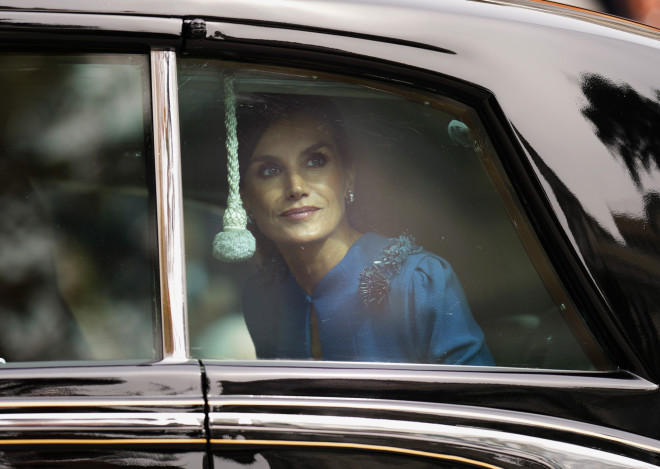 O πρώην γαμπρός της βασίλισσας Λετίθια υποστηρίζει ότι είχαν παράνομη ερωτική σχέση - AP