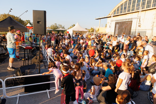 Μikropolis Festival: Παιδιά και μεγάλοι περιηγήθηκαν σε θεματικές γειτονιές