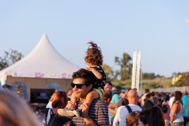 Μikropolis Festival: Παιδιά και μεγάλοι περιηγήθηκαν σε θεματικές γειτονιές