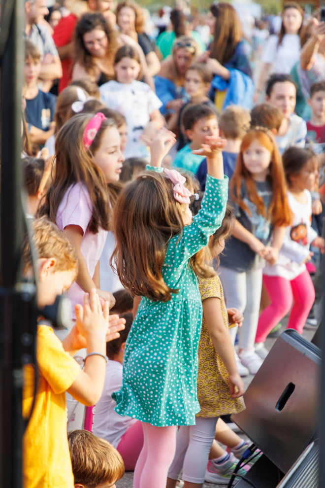 Μikropolis Festival: Παιδιά και μεγάλοι περιηγήθηκαν σε θεματικές γειτονιές