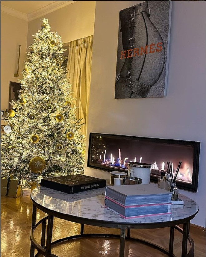 Χριστουγεννιάτικη διακόσμηση: Οι παρουσιάστριες μάς δείχνουν τα σπίτια τους