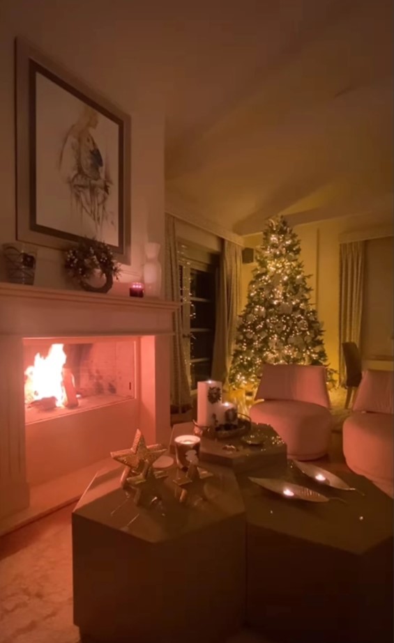 Χριστουγεννιάτικη διακόσμηση: Οι παρουσιάστριες μάς δείχνουν τα σπίτια τους