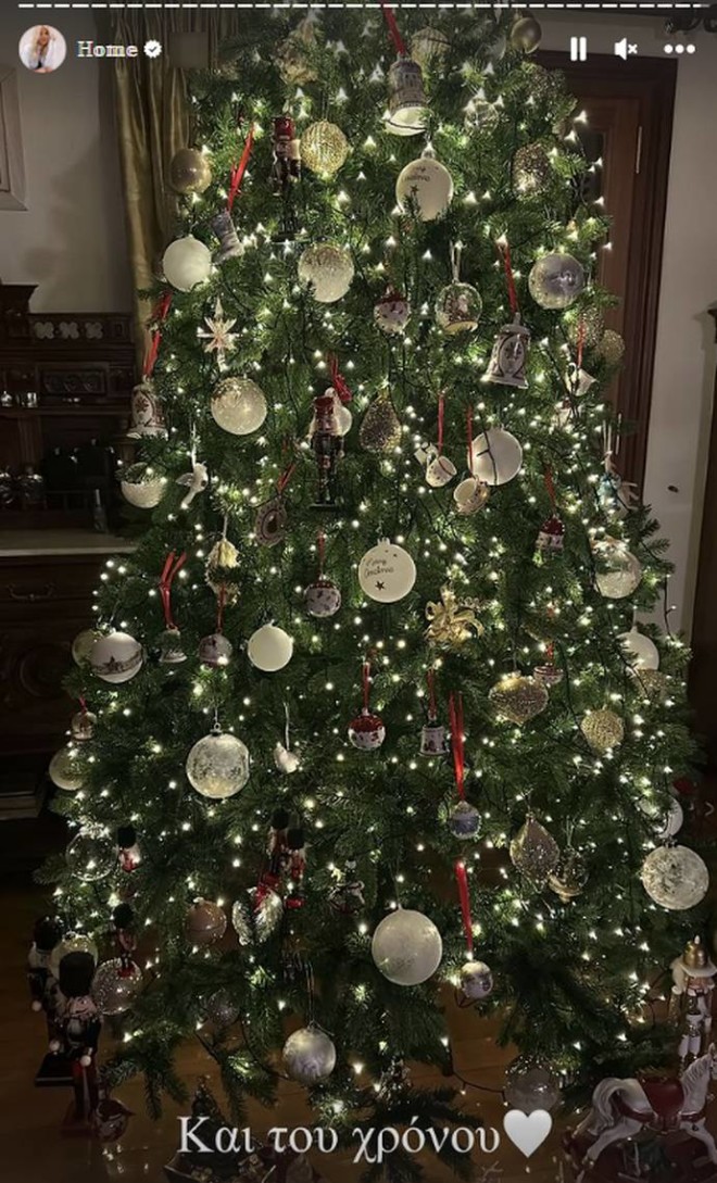 Χριστουγεννιάτικη διακόσμηση: Οι παρουσιάστριες μάς δείχνουν τα σπίτια τους