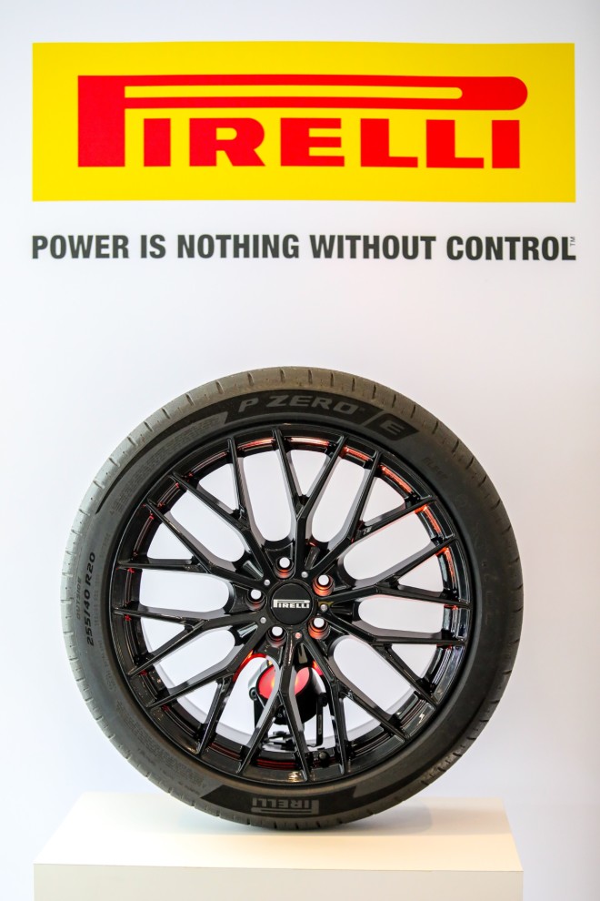 Το Pirelli P Zero E αναδείχτηκε «Ελαστικό της Χρονιάς»