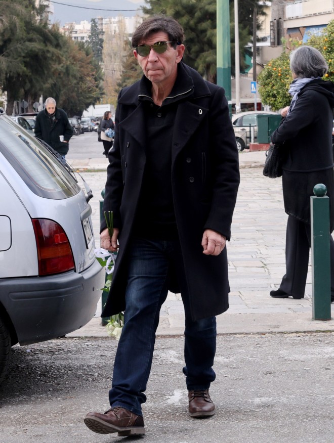 Γιώργος Μιχαλακόπουλος: Θλίψη στην κηδεία του σπουδαίου ηθοποιού