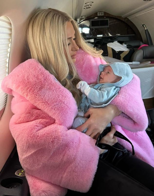 Paris Hilton: Ο γιος της,  Phoenix, έγινε ενός έτους/ Πηγή instagram