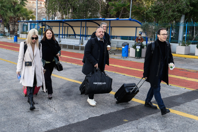 Βουλευτές του ΣΥΡΙΖΑ στις Σπέτσες μετά από κάλεσμα του Κασσελάκη
