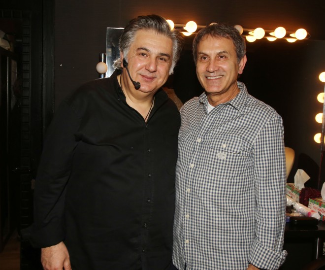Ο Ιεροκλής Μιχαηλίδης με τον Γιώργο Νταλάρα σε συναυλία το 2016 