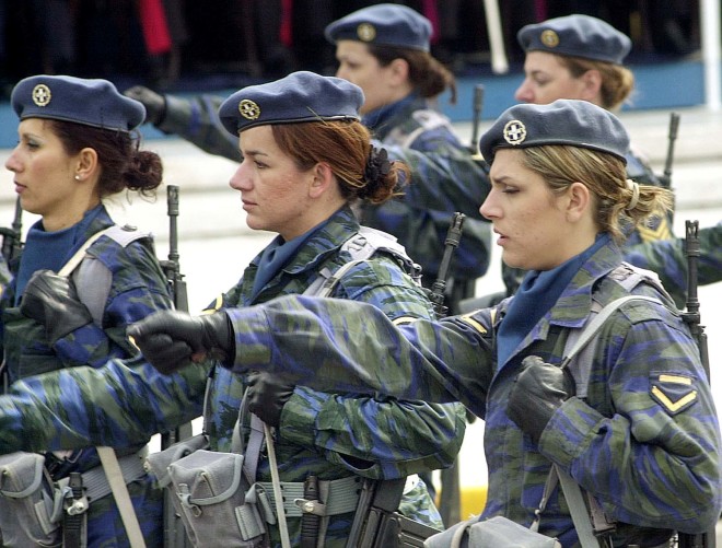Γυναίκες οπλίτες της Πολεμικής Αεροπορίας 
