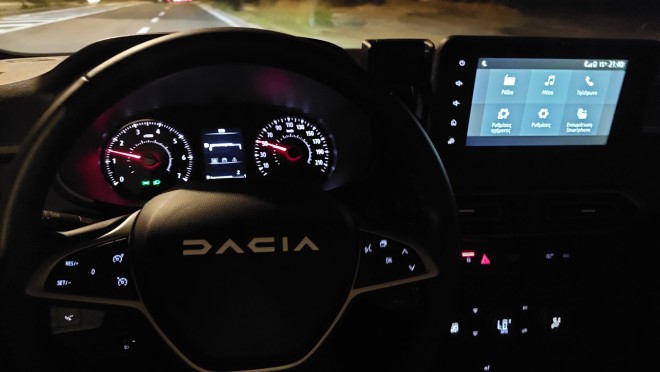 Στο τιμόνι του ανανεωμένου Dacia Jogger 1.0 Tce LPG