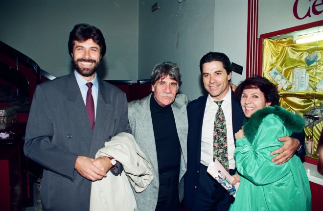 Νίκος Βερλέκης, Σταύρος Παράβας, Πάνος Μιχαλόπουλος στο Θέατρο Χατζηχρήστου, το 1992/ NDP