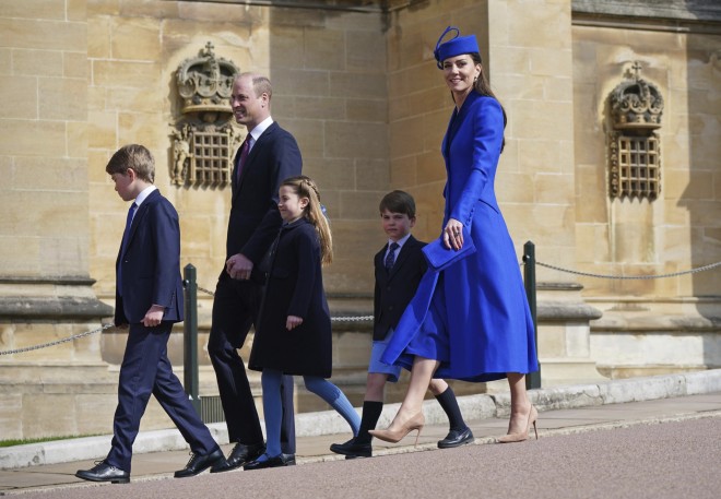 Ο πρίγκιπας Ουίλιαμ και η πριγκίπισσα Κέιτ μαζί με τα παιδιά τους σε παλαιότερη εμφάνιση