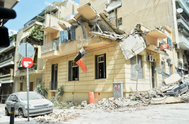 Κατάρρευση κτιρίου Πασαλιμάνι - Νεκρός αστυνομικός