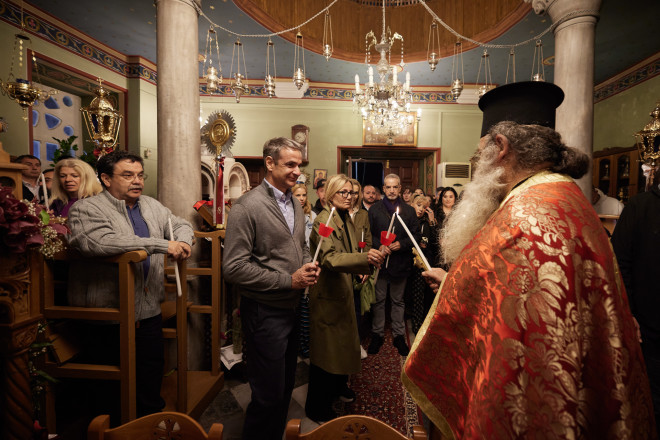 Κυριάκος Μητσοτάκης: Έκανε Ανάσταση στην Τήνο