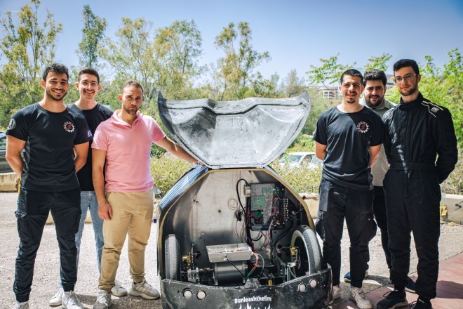 H Coral δίπλα στις ομάδες του διαγωνισμού Shell Eco -Marathon