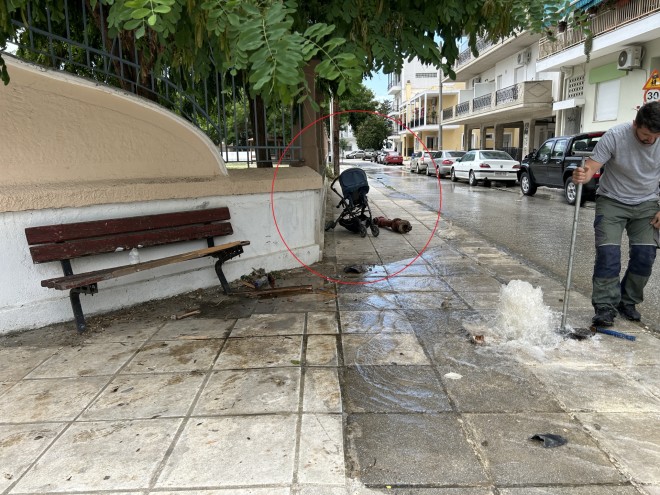 Κομοτηνή: Μητέρα με το έξι μηνών μωρό της παρασύρθηκαν από ΙΧ