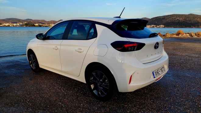 Δοκιμάζουμε το Opel Corsa Mild hybrid eDCT-6 100 ίπποι  