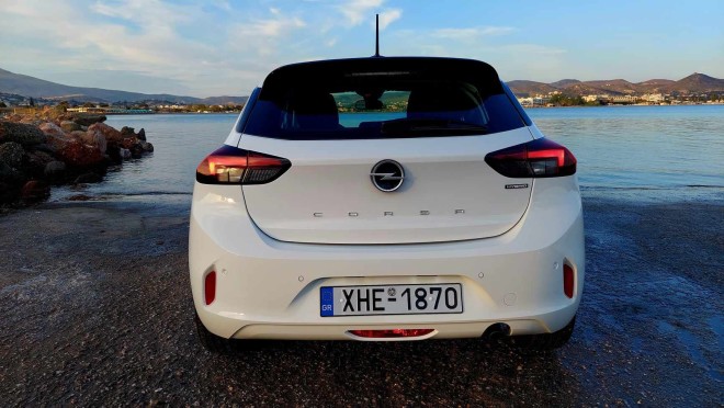 Δοκιμάζουμε το Opel Corsa Mild hybrid eDCT-6 100 ίπποι  