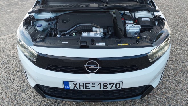 Δοκιμάζουμε το Opel Corsa Mild hybrid eDCT-6 100 ίπποι  