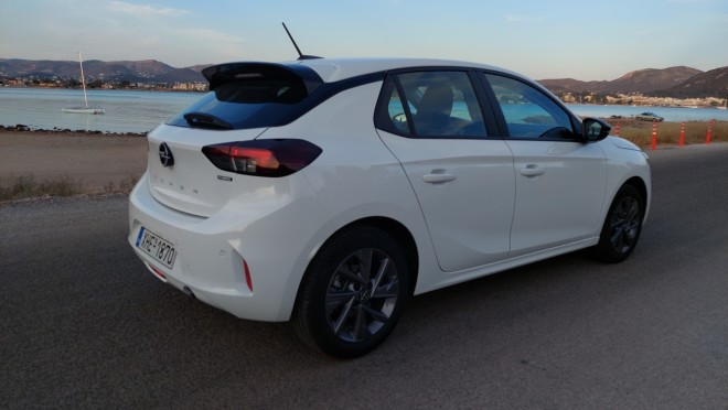Δοκιμάζουμε το Opel Corsa Mild hybrid eDCT-6 100 ίπποι  