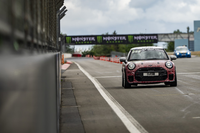 To MINI John Cooper Works στον 24ωρο αγώνα του Nürburgring 2024