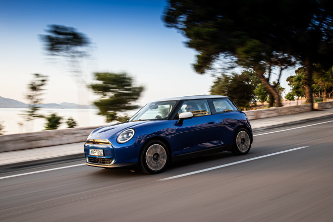 Παρουσιάστηκε στην Ελλάδα το νέο MINI Cooper -Τιμές 