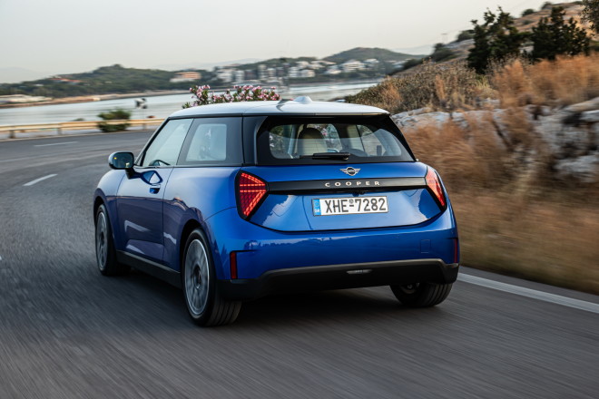 Παρουσιάστηκε στην Ελλάδα το νέο MINI Cooper -Τιμές 