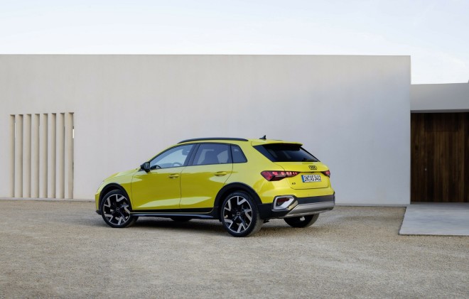 "Audi driving days" με highlight το πρώτο Audi A3 allstreet 