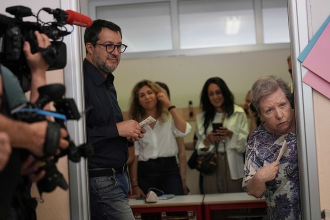 Ώρα μηδέν για τις ευρωεκλογές στις ευρωπαϊκές χώρες - Τι δείχνουν οι κάλπες