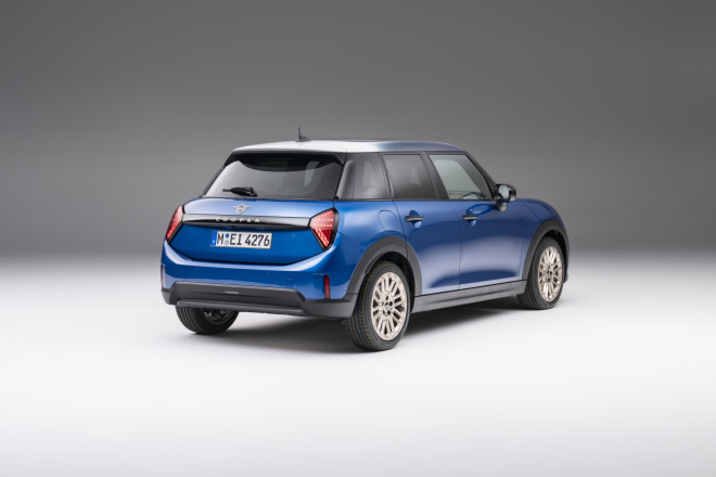 Το νέο 5θυρο MINI