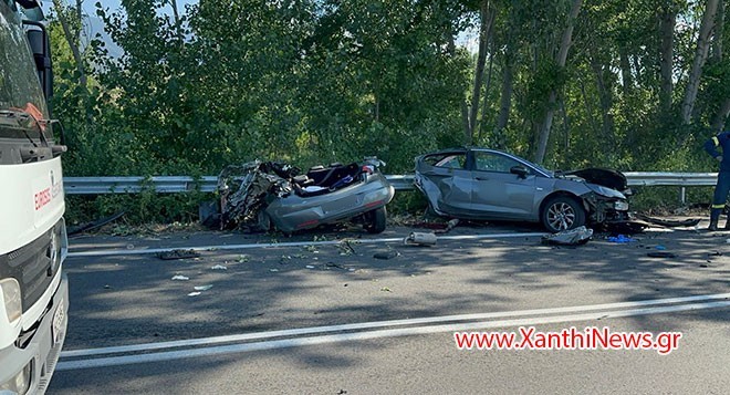 Ξάνθη: Σφοδρή σύγκρουση ΙΧ με λεωφορείο- πηγή φωτογραφίας xanthinews.gr