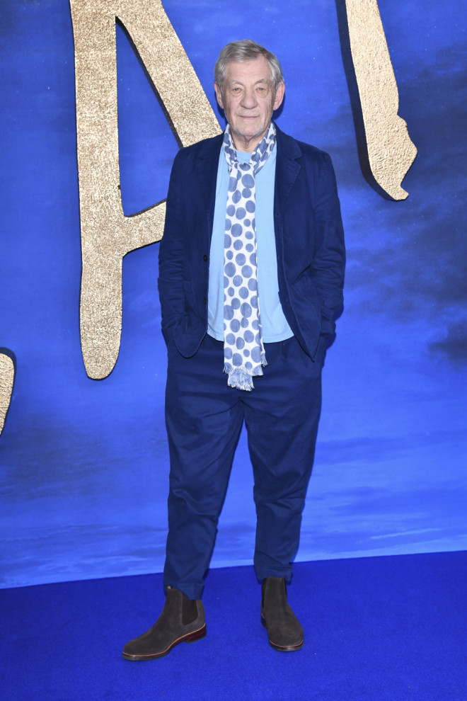 Στο νοσοκομείο ο Ίαν ΜακΚέλεν – Έπεσε από τη σκηνή θεάτρου