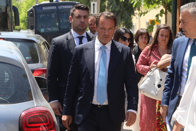 Ο δικηγόρος του Απόστολου Λύτρα διαψεύδει ότι ο ποινικολόγος έστειλε απειλητικά μηνύματα στη σύζυγό του