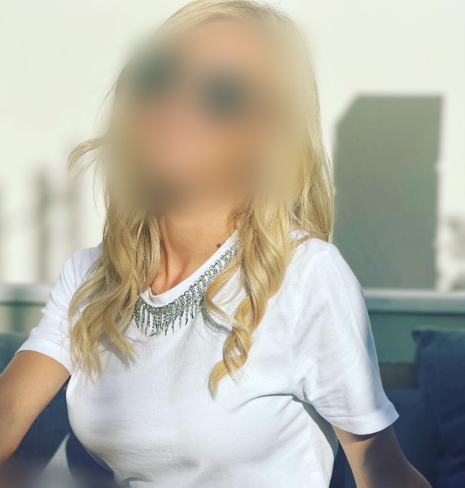 Η Σοφία Πολυζωγοπούλου πάτησε χθες το βράδυ το panic button, όταν είδε στο σπίτι της την πρώην σύζυγο του Απόστολου Λύτρα