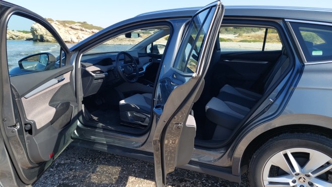Δοκιμάζουμε το νέο Skoda Enyaq iV80 204 ίπποι -Εσωτερικό
